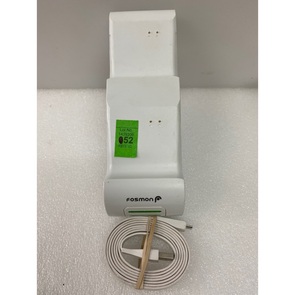 Fosmon Xbox One Controller Charging Dock, 2 battery packs - used